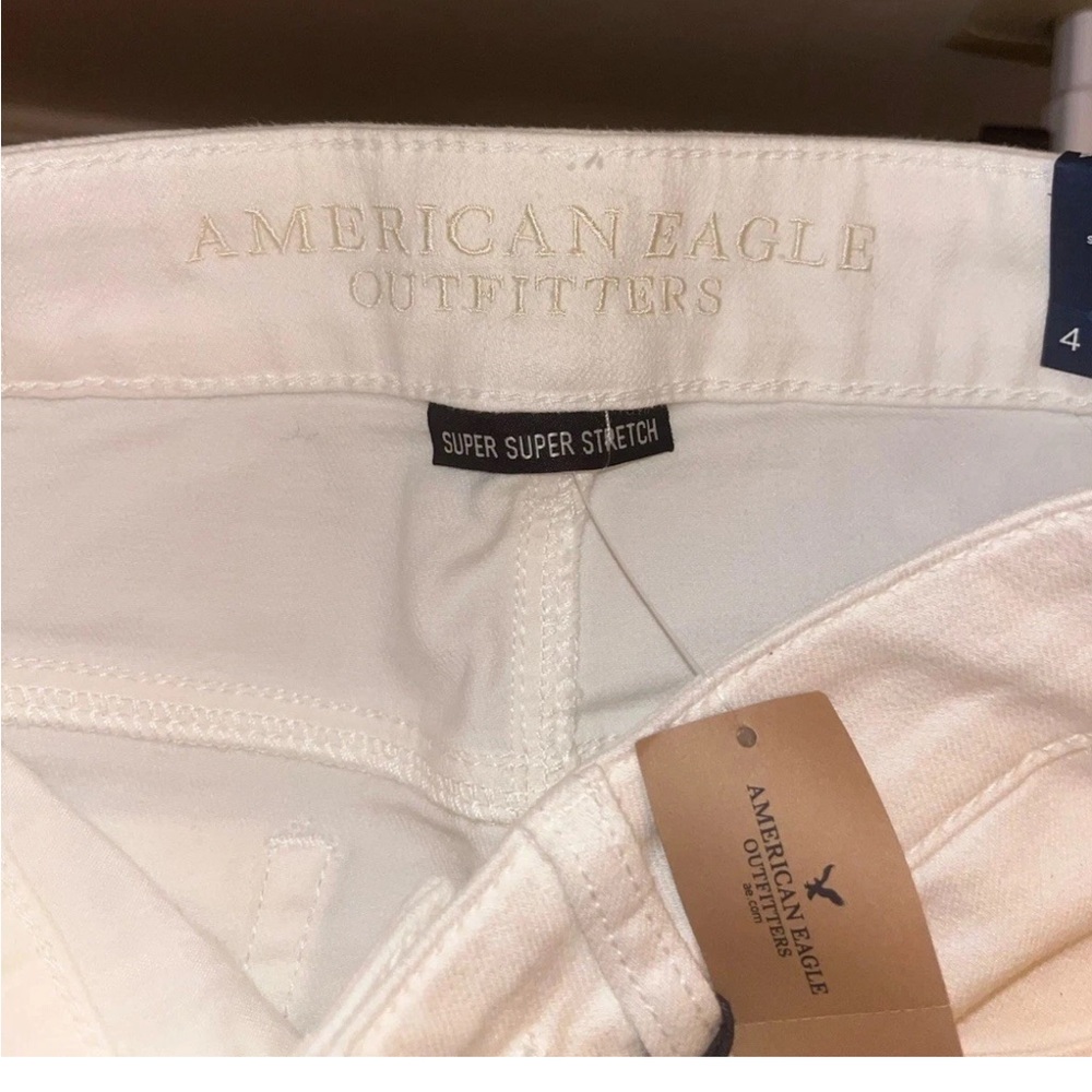 American Eagle Outfitters White Denim High Rise Shortie Shorts Size 4 NWT Summer - Picture 9 of 9